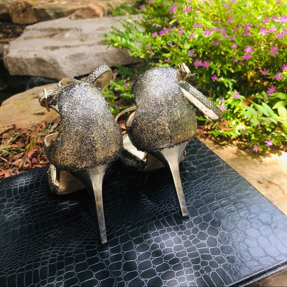 Jimmy Choo Ivette 90 Dusty Gold Heels - Picture 4 of 7